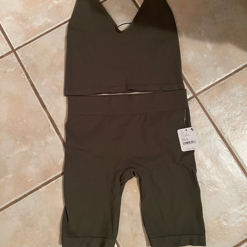 NWT | FP MOVEMENT OLIVE GREEN LOUNGE SET
